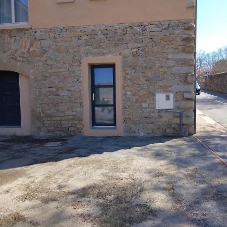Studio Le Menascle Saint-Georges-de-Luzencon Exterior photo
