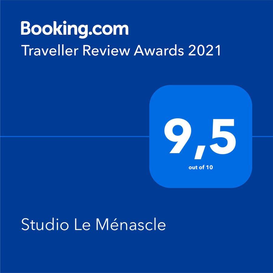 Studio Le Menascle Saint-Georges-de-Luzencon Exterior photo